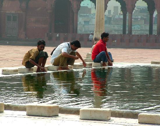 ceremonial-bathing-inside