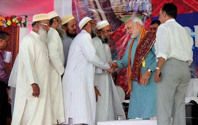 ModiMuslims_20111114