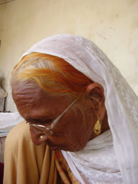450px-Old_Punjabi_Woman