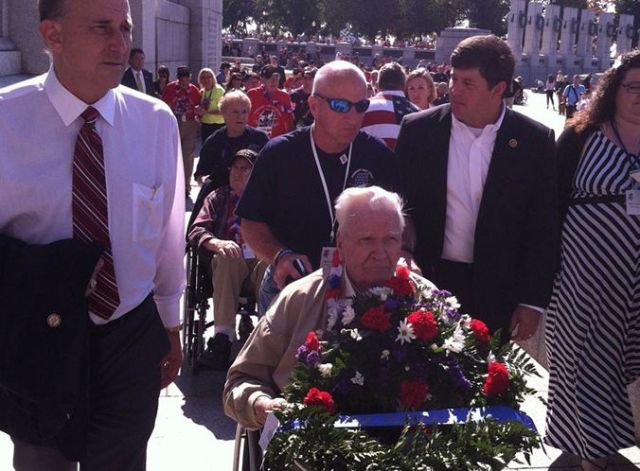 VeteransMemorial_11643628_8col