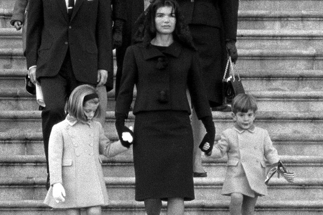 JACQUELINE KENNEDY JOHN CAROLINE
