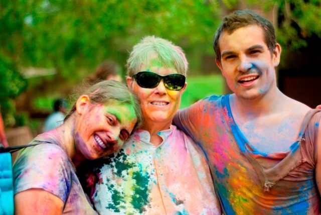 156021_10152686286145015_433114501_n (1)