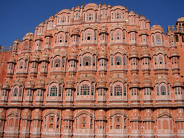 hawa-mahal-wind-palace-jaipur-india