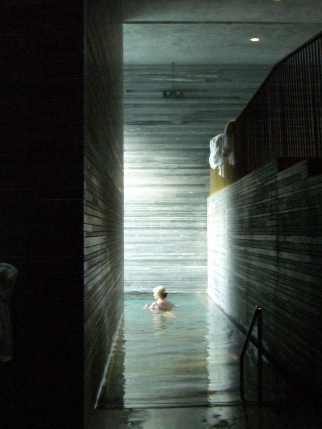 Therme-Vals-Switzerland-by-Peter-Zumthor-ideasgn-0