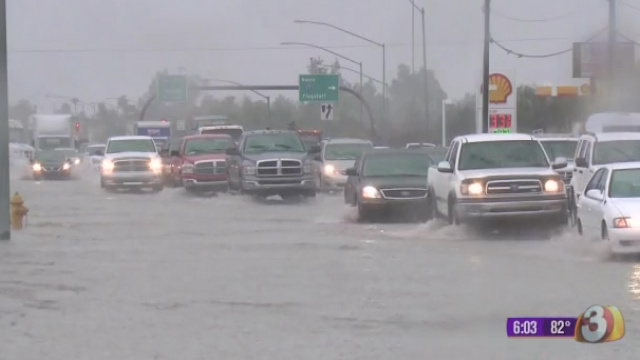 1378779763-9-9-13-GOOD-EVENING-ARIZONA-RAIN-FLOODING-6P