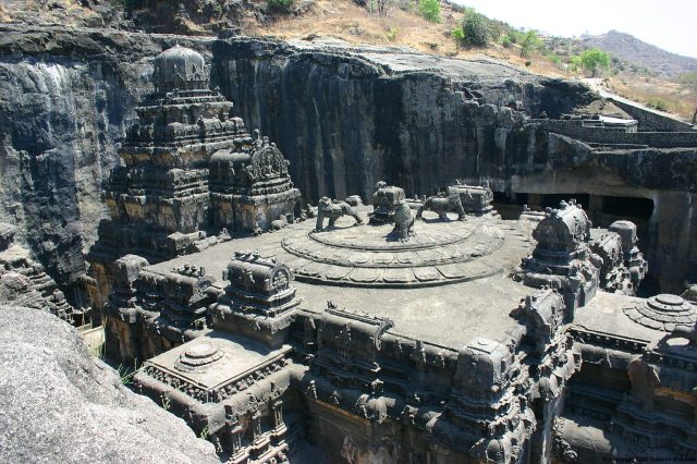 Ellora_cave16_001