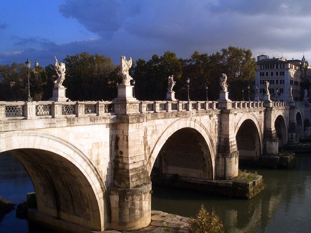 800px-Ponte_St._Angelo