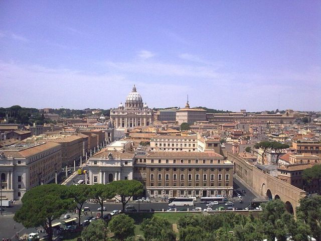 800px-View_over_Rome_from_Castel_Sant'Angelo
