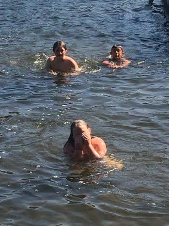 45dd1204-c9a6-4549-ac73-229ae7fdda43